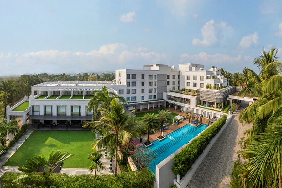 Hotel The Crown, Bhubaneswar